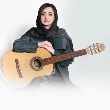 ساناز نصری پور - استاد ساز گیتار در اصفهان